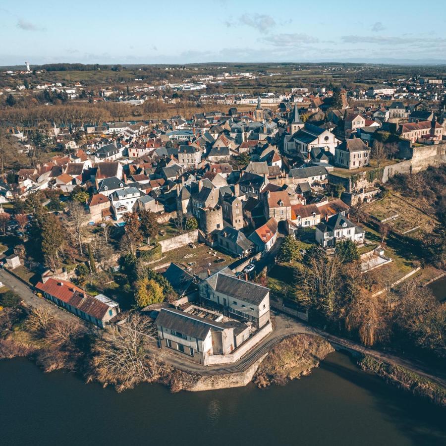 F3 Bord De Loire Complet Appartamento Decize Esterno foto